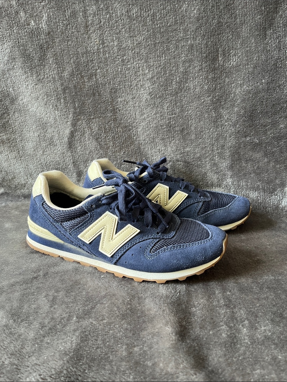 New Balance Navy and Sand Retro Runner Sneakers 996 x J.Crew, size 6.5